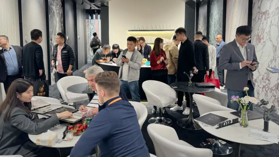 1710832007116697.jpg 640.jpg